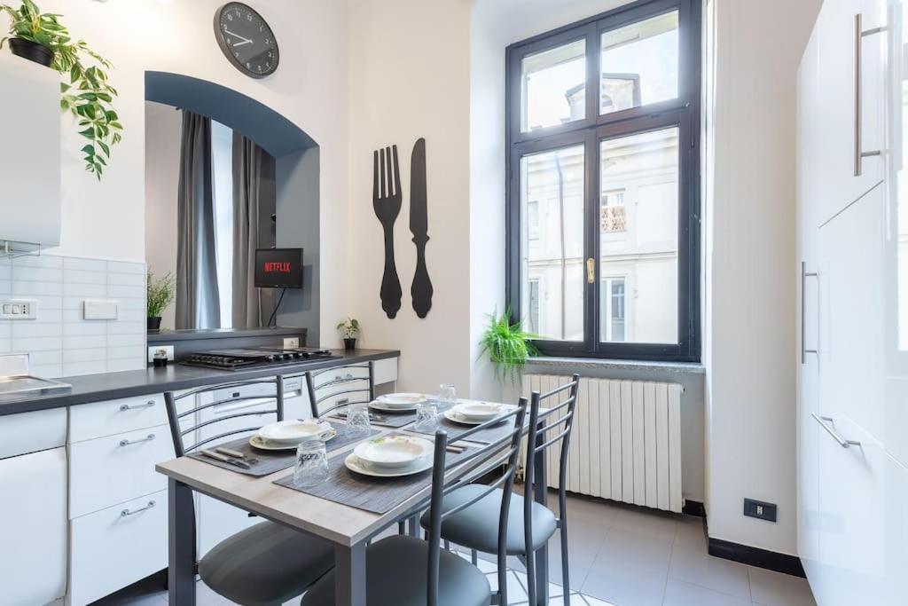 Historical Suite - Pieno Centro - Porta Nuova- Piazza Castello Torino Eksteriør bilde